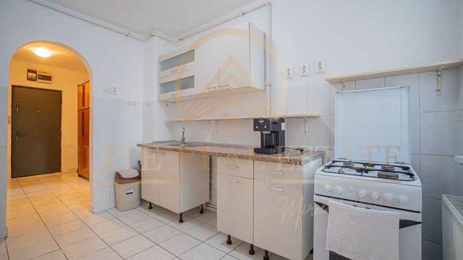 Far - Vânzare apartament cu 3 camere confort 1, situat la etajul 1. - Poză 13