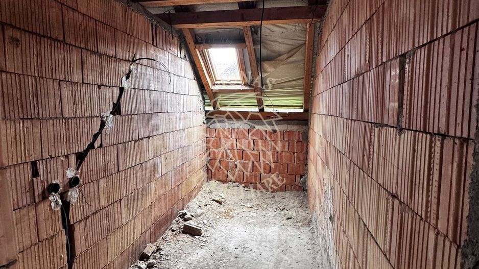 Casa 5 camere 173 mp-3 balcoane-terasa-garaj-Beclean - Poză 7