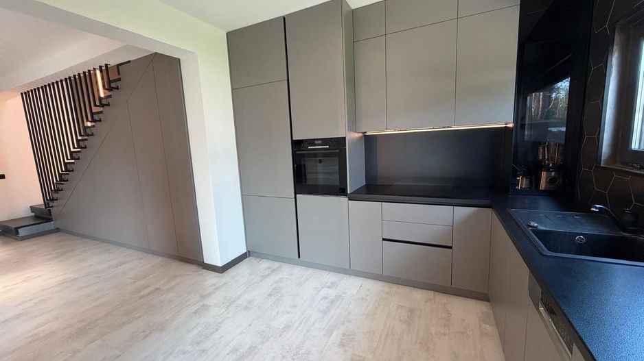DUPLEX-  UTIL COMPARTIMENTAT SI MOBILAT - Poză 4