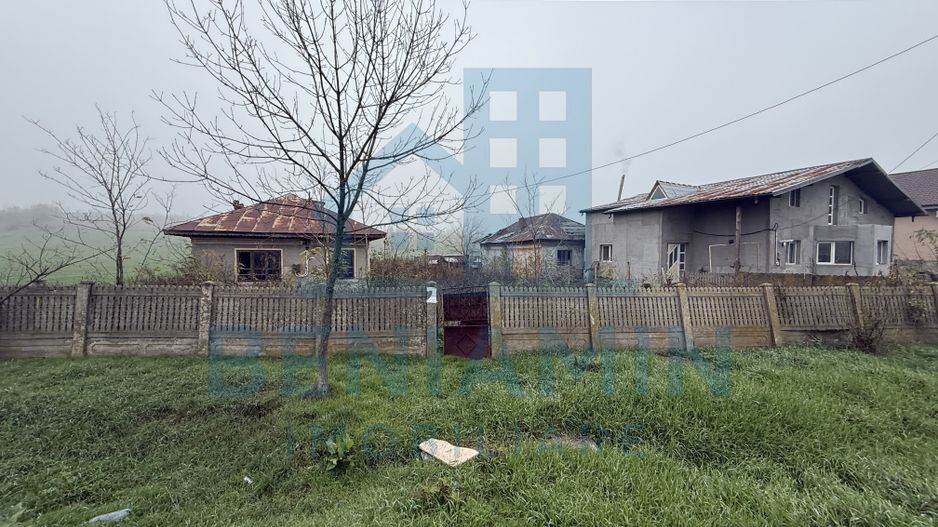 Teren intravilan 1329mp toate utilitatile Mischii langa Stadion - Poză 1