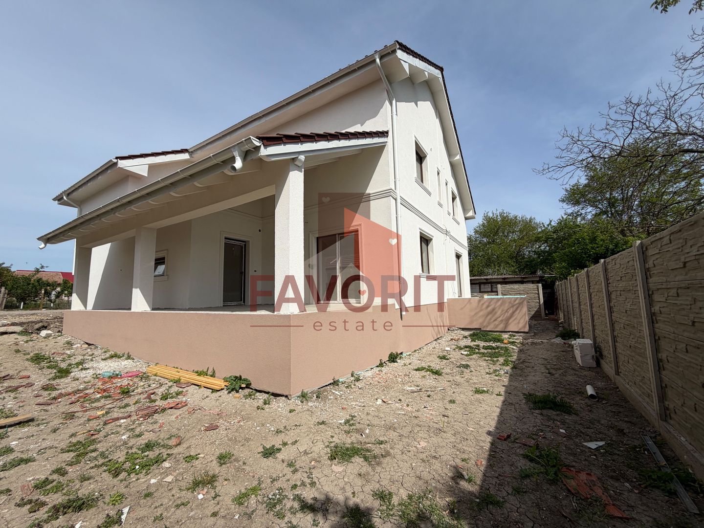 Pozitie centrala. La asfalt. Toate utilitatile - Poză 1