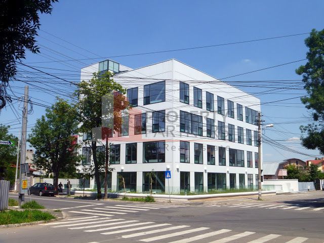 Spatiu comercial - showroom - Poză 1