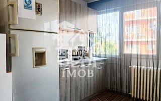 Apartament de vânzare cu 3 camere în zona Rogerius, Oradea - Poză 5