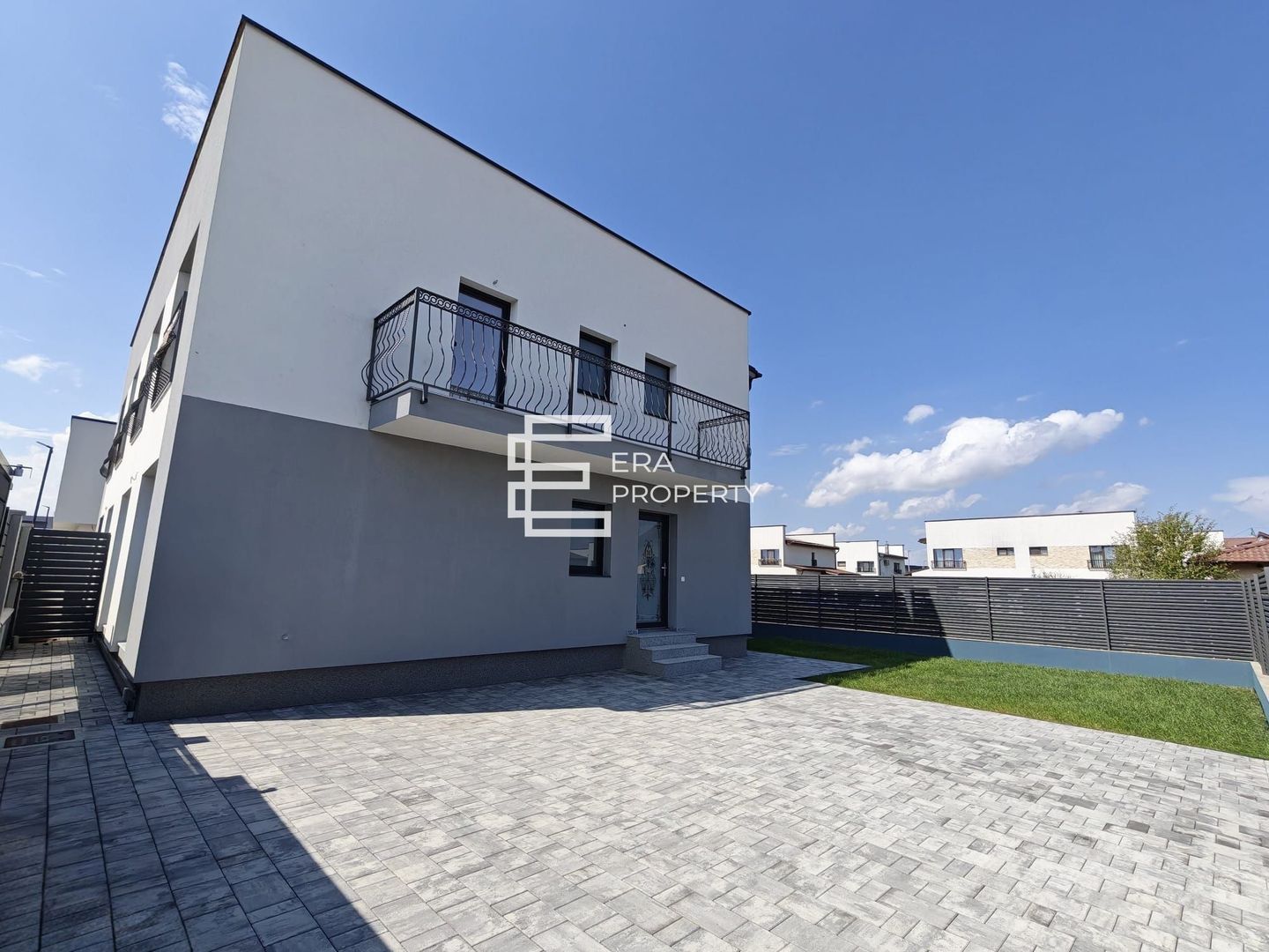 Duplex 4 camere la cheie, teren 220 mp, Șelimbăr – zona Triajului - Poză 12