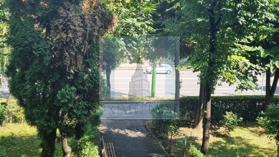 Apartament 3 camere semidecomandat ,etaj 1 - zona Vlahuta. - Poză 6