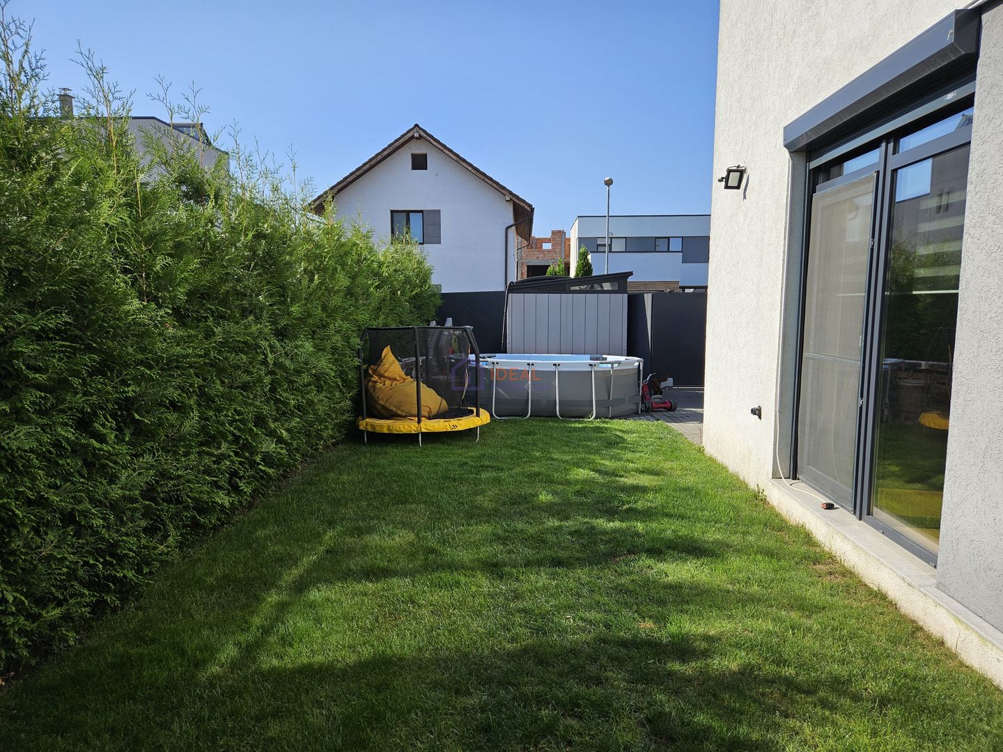 Casa Moderna cu 4 camere si terasa, zona Pictor Brana, Selimbar - Poză 18