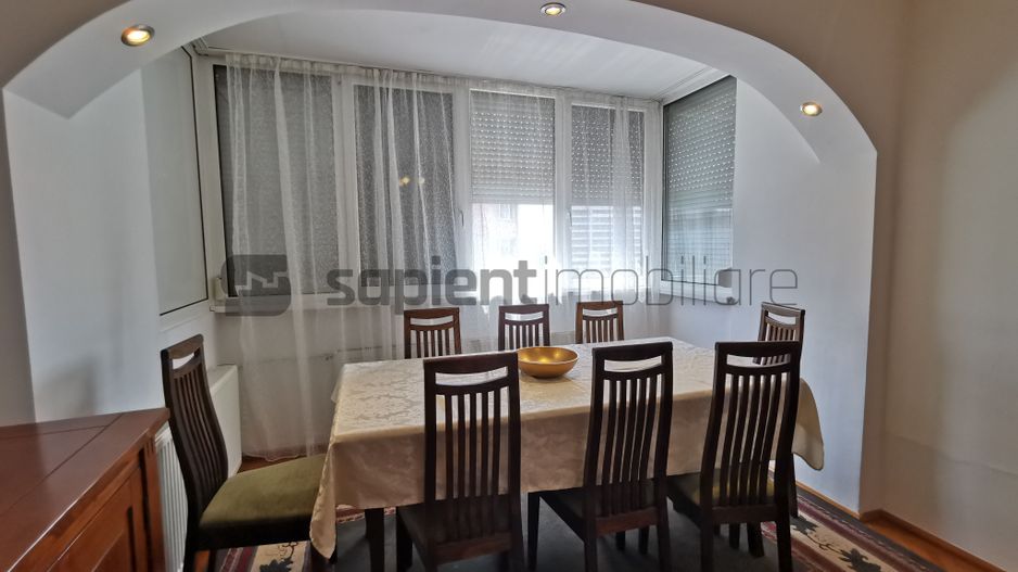 De închiriat apartament cu 4 camere, Bd. Decebal - Poză 10