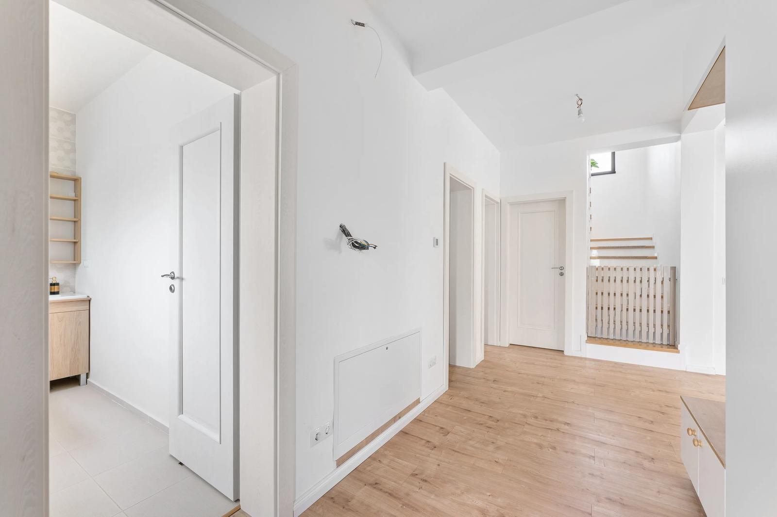 De inchiriat Casa moderna 160 mp teren 1000 mp Tocile Sadu - Poză 21