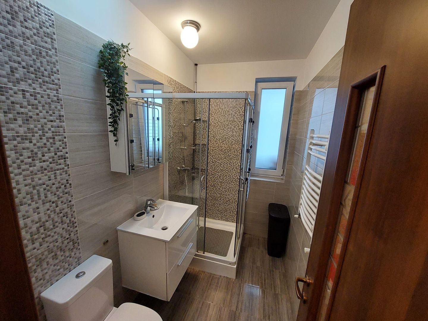 3 camere decomandat | Premium Regie | 2 băi, balcon 11 mp, dotări top | - Poză 7