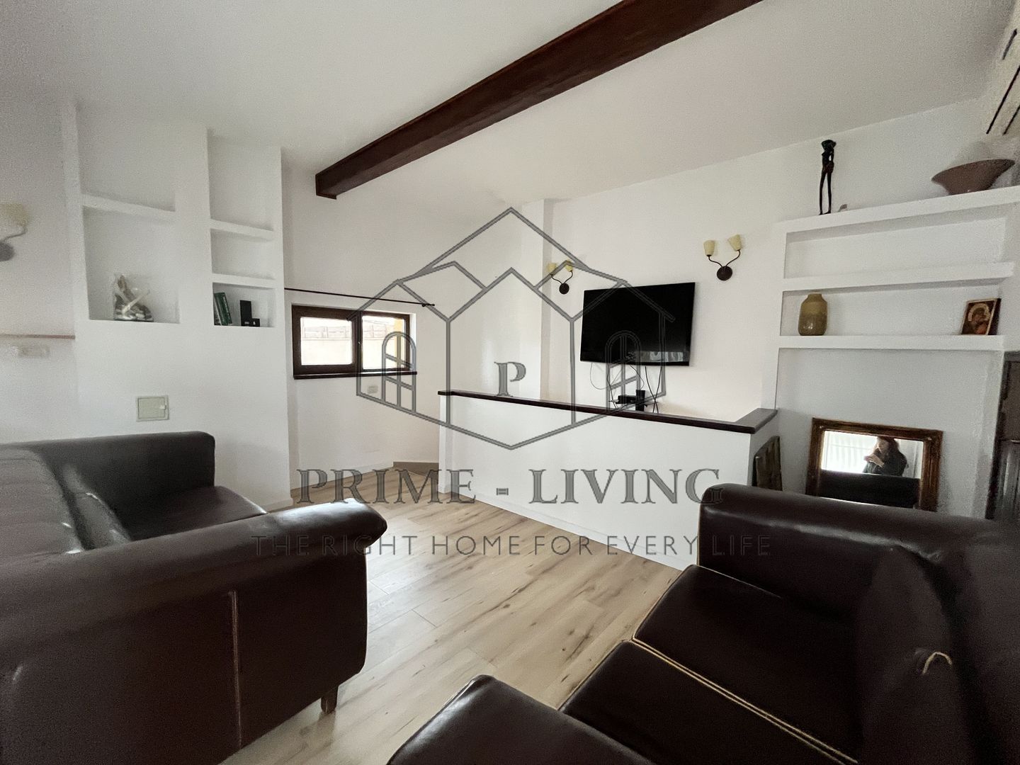 VILA CU 5 CAMERE SI CURTE DE 100 MP LA INCHIRIERE IN ZONA DOROBANTI - Poză 6