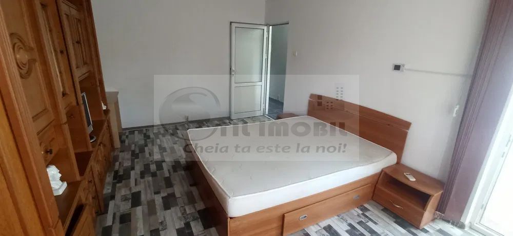 Apartament 1 camera Podu de Fier-  350 EURO - Poză 1