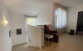 Casa cu teren generos de 750 mp, P+1E in zona Mehala - Poză 16