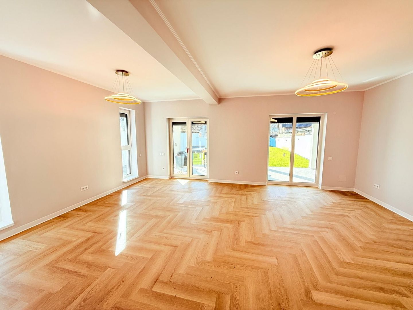 Casă individuală premium de vânzare în Șelimbăr – 650 mp teren - Poză 10
