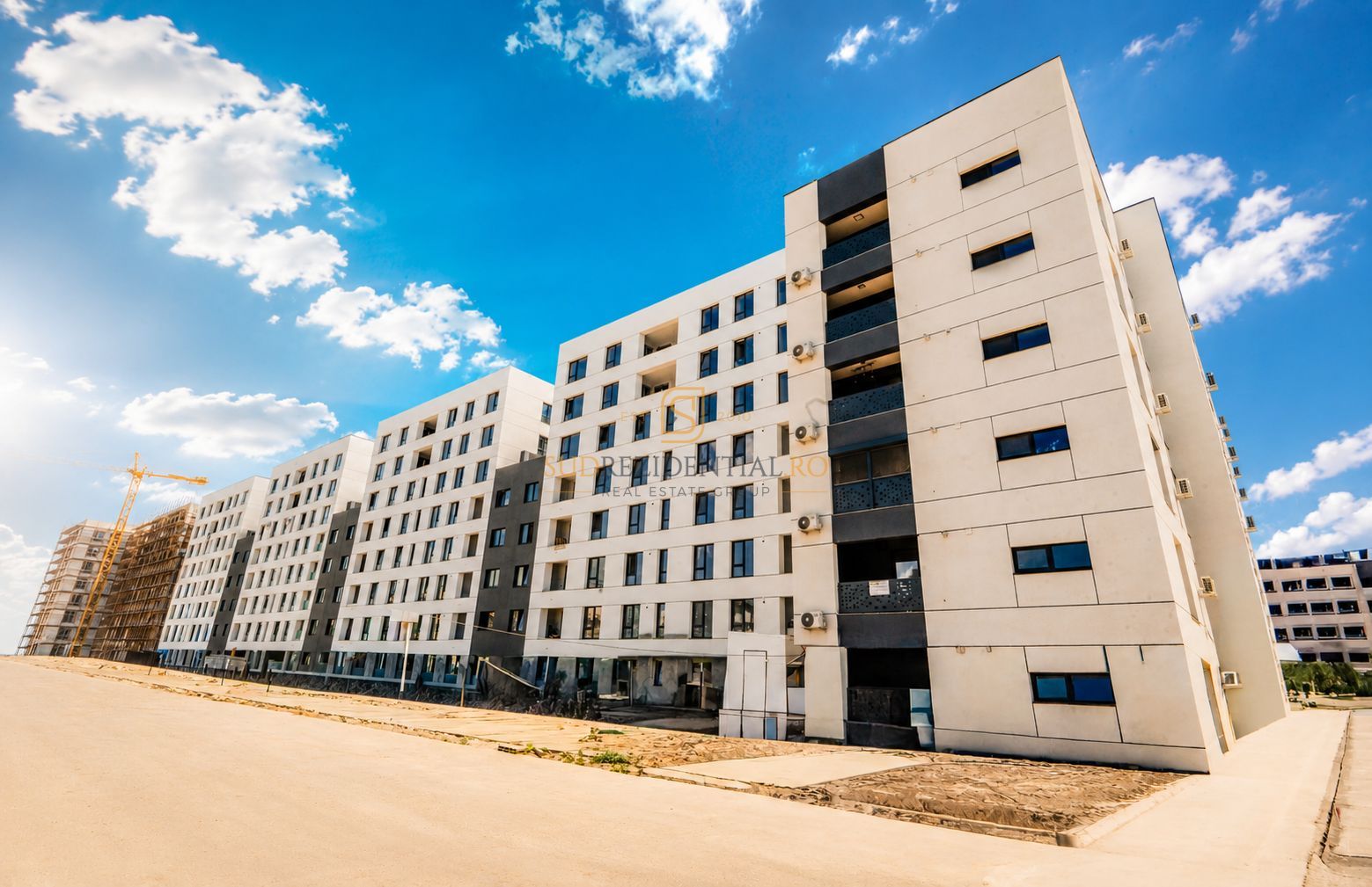 Apartament modern si spatios cu balcon - zona Bd Brancoveanu, Sector 4 - Poză 2