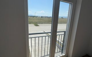 Apartament Nou 3 Camere | 2 Băi | Parcare| Incalzire in Pardoseala - Poză 9
