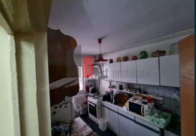 APARTAMENT 3 CAMERE VATRA LUMINOASA - Poză 4