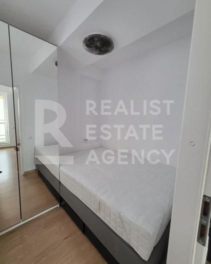 Studio semidecomandat cu zonă de dormit separată + parcare subterană - Poză 6