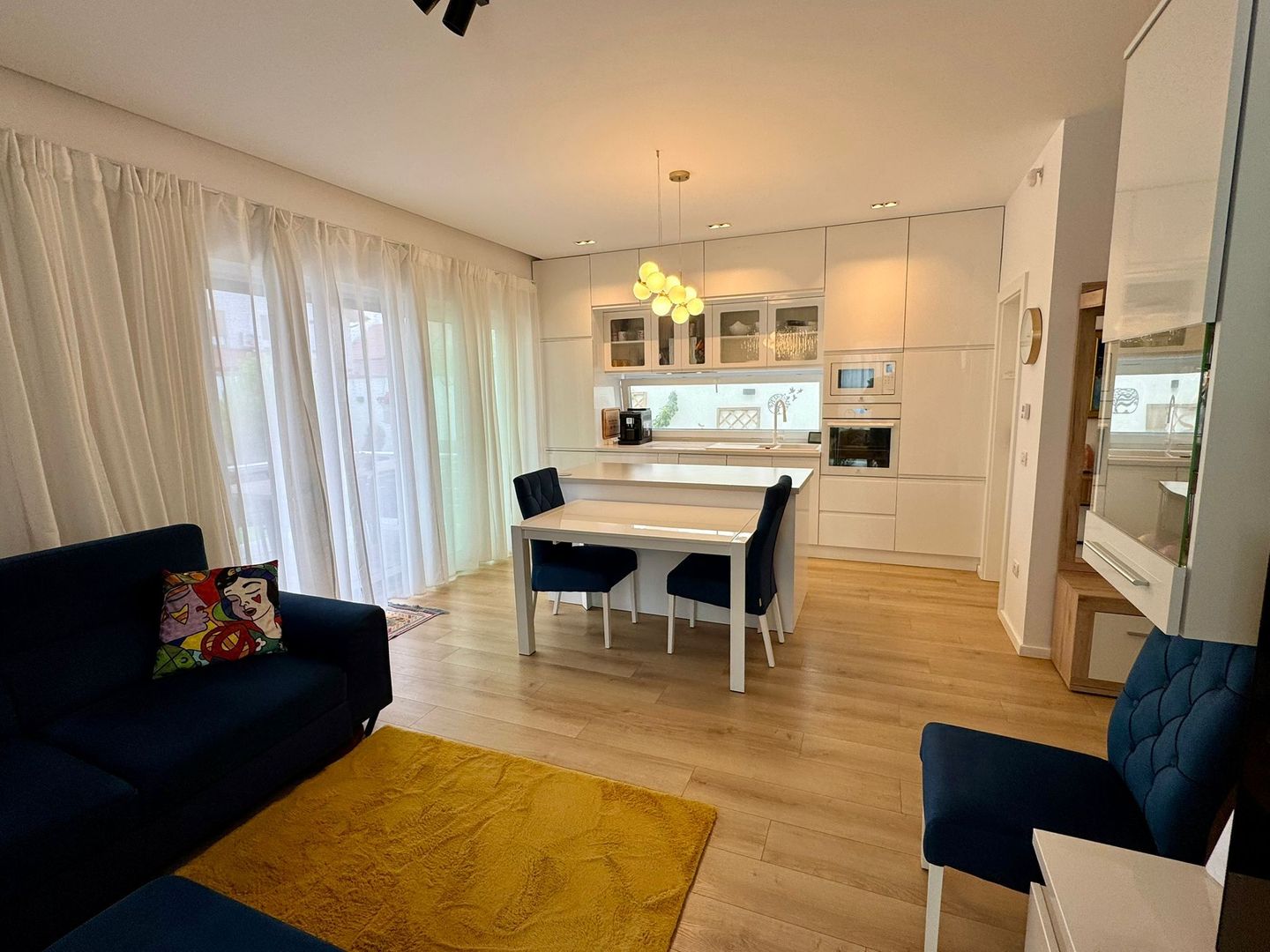 Locuinta parter mobilata si utilata cu jacuzzi - Poză 6