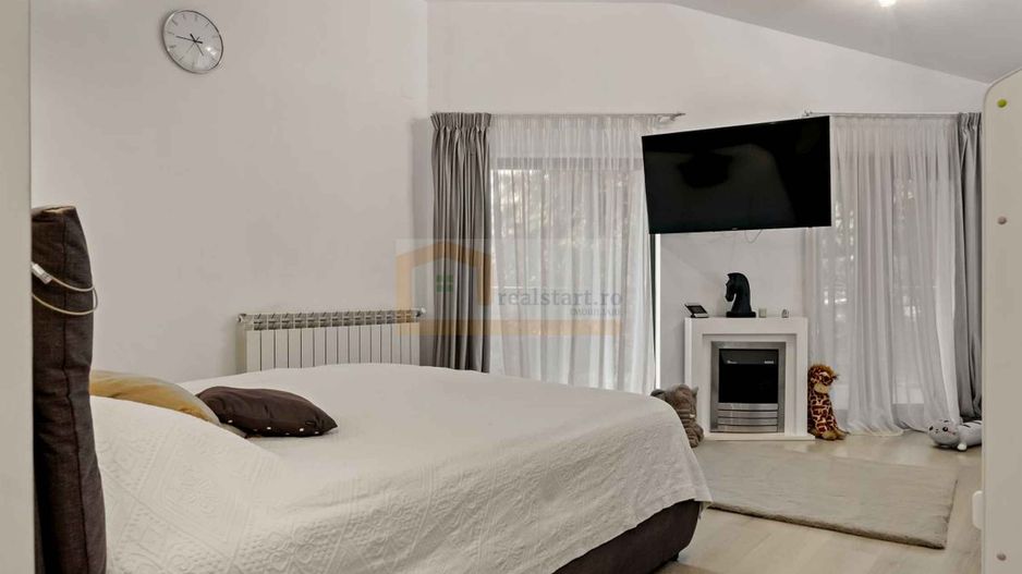 Deschidere Lac Snagov, Semineu, Garaj barca cu lift, ponton - Poză 27