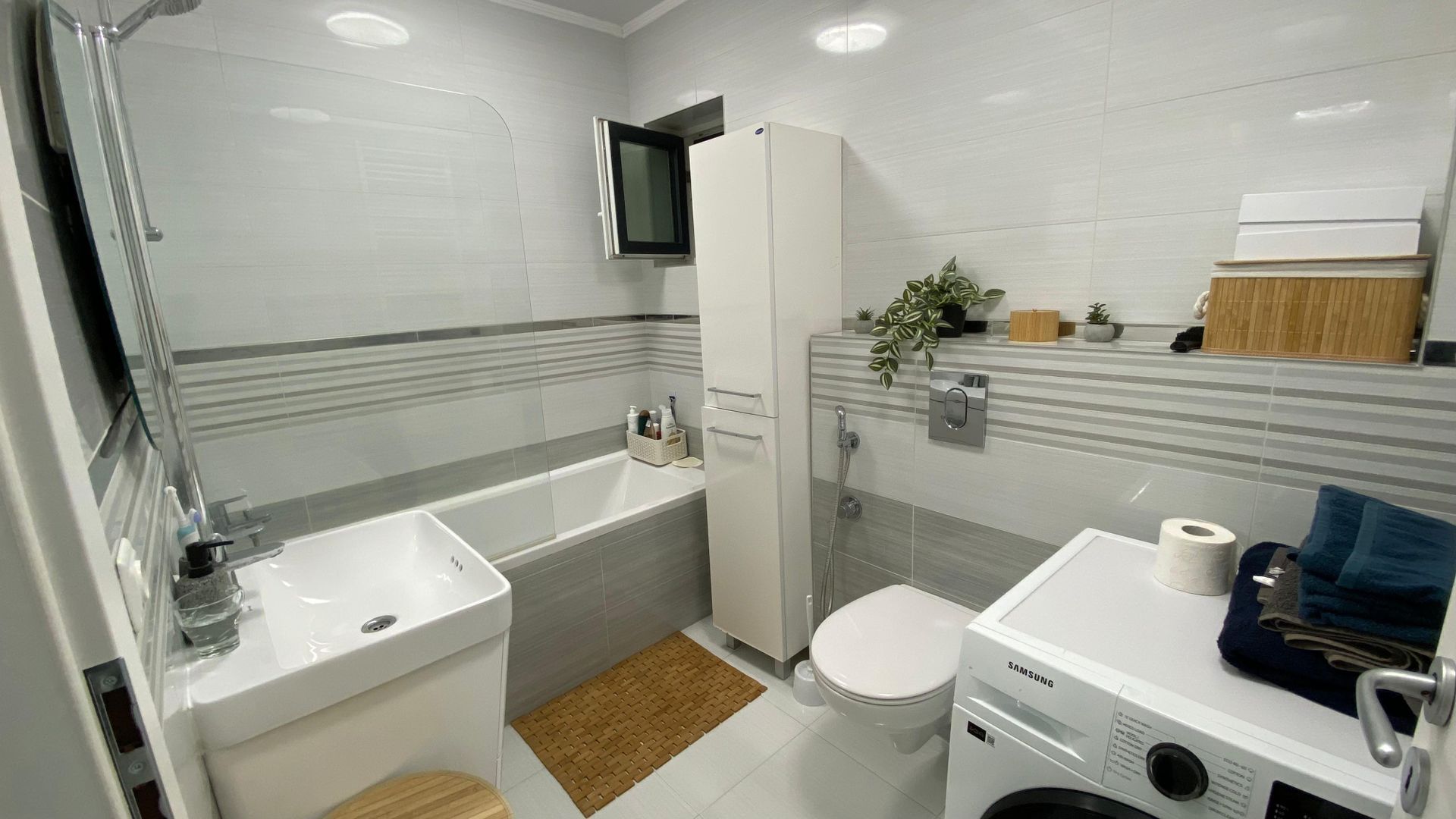 Apartament modern cu 2 camere în Șelimbăr - Poză 8