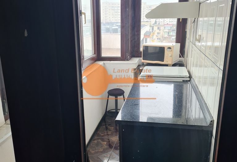 Apartament tip studio – 2 camere modificate, 68 mp, bloc 1993 - Poză 5