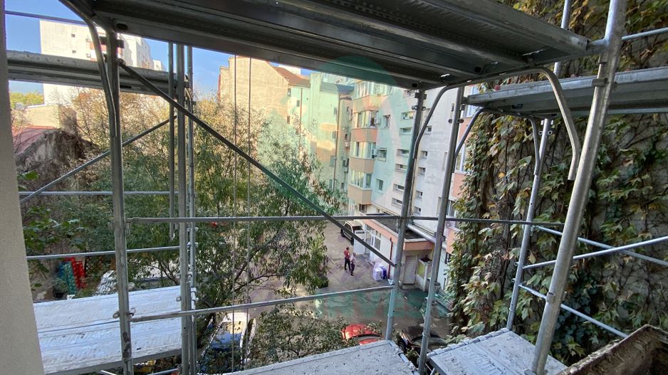 Armeneasca - Apartament spatios cu 4 camere - Poză 12