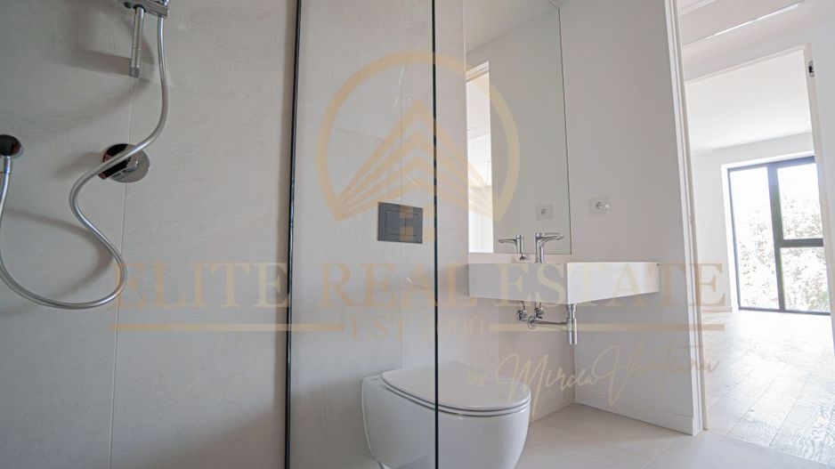 Stațiunea Mamaia - Vânzare apartament cu 2 camere, 2 bai si terasa. - Poză 19