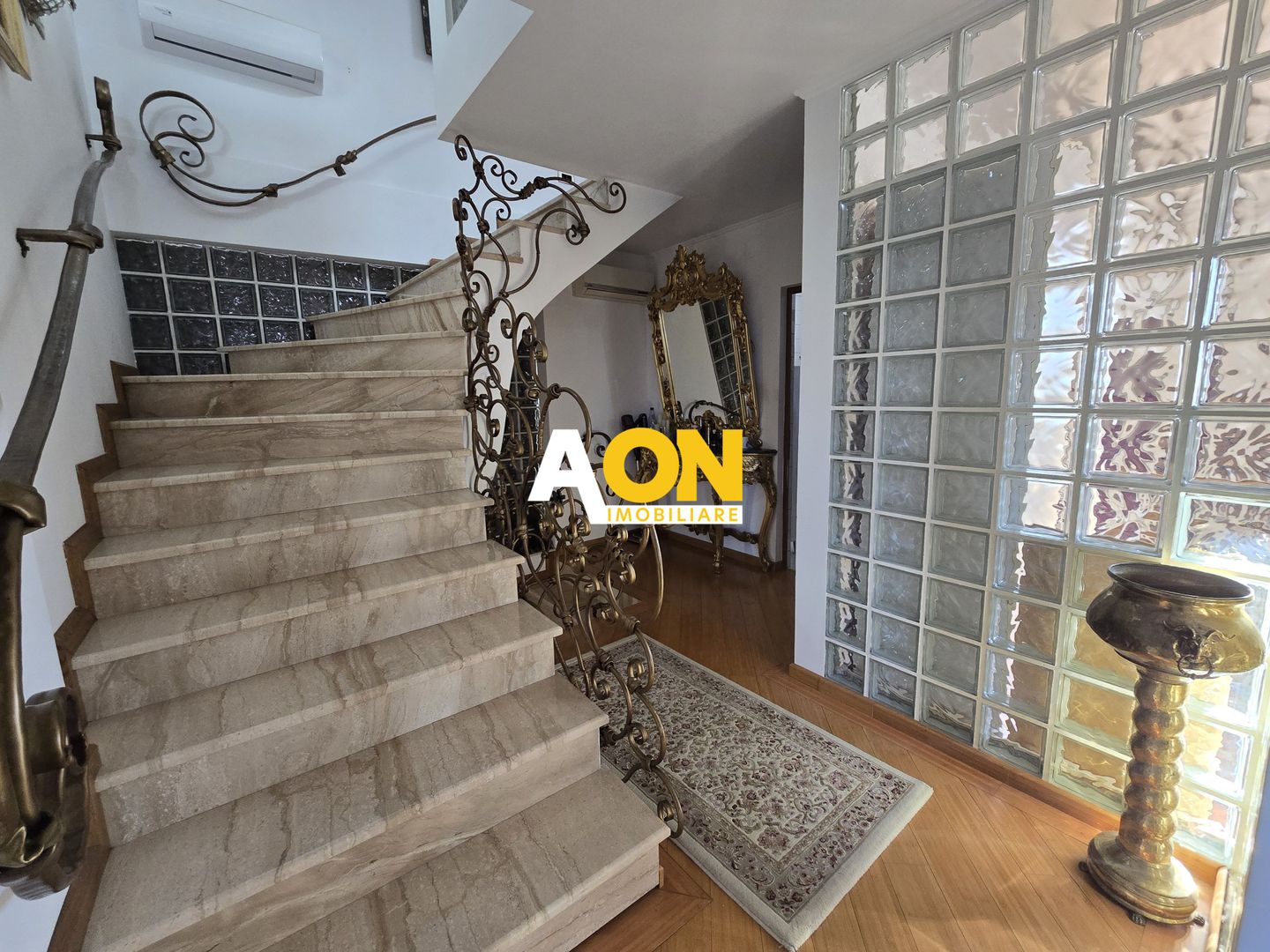 Casa Individuala 5 Camere, Zona Hotel Cetate - Poză 9