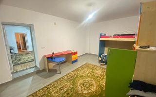 casa cu 2 apartamente Ianova 120mp centrala amenajata - Poză 10
