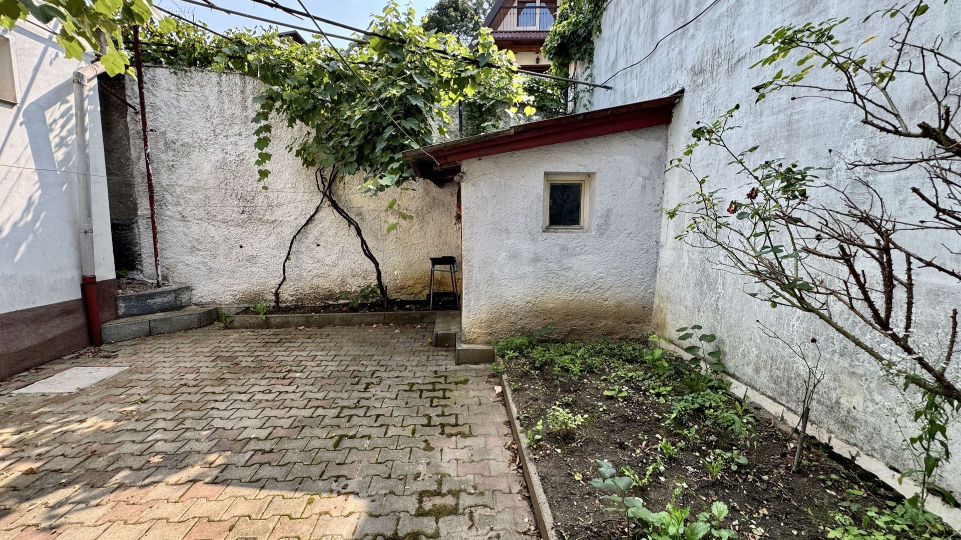 Oferta rezervata! Oază de liniște cu curte în zona Blumana - Poză 22