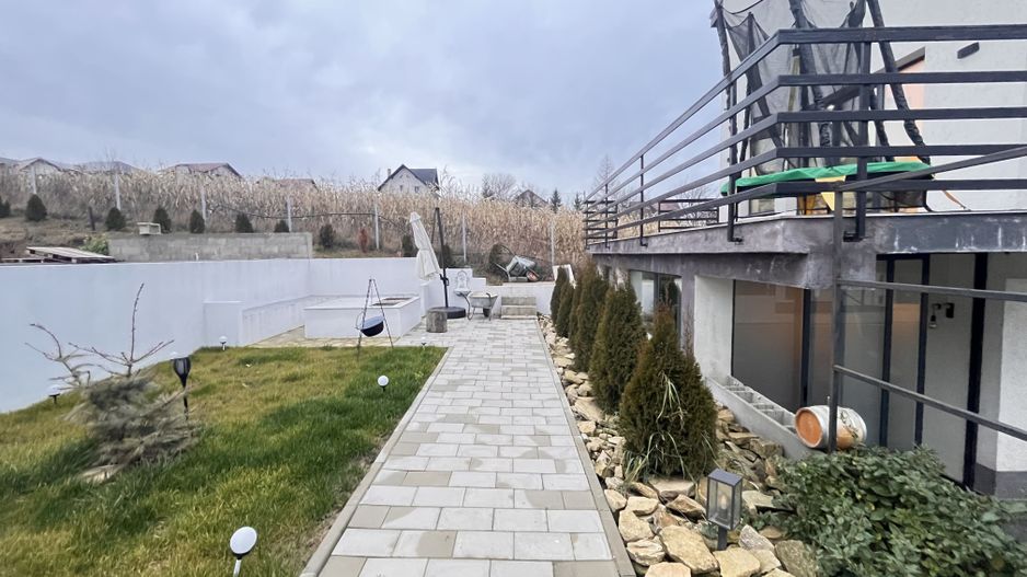 Casa de Vis cu Piscina  250 MPU I Suceava/Moara I 395.000Euro - Poză 18