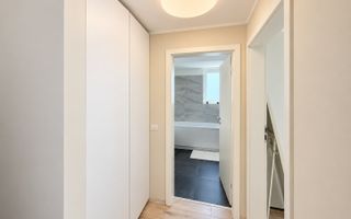 Mobilat si utilat complet. 2 bai. Asfalt. Disponibil imediat. - Poză 10