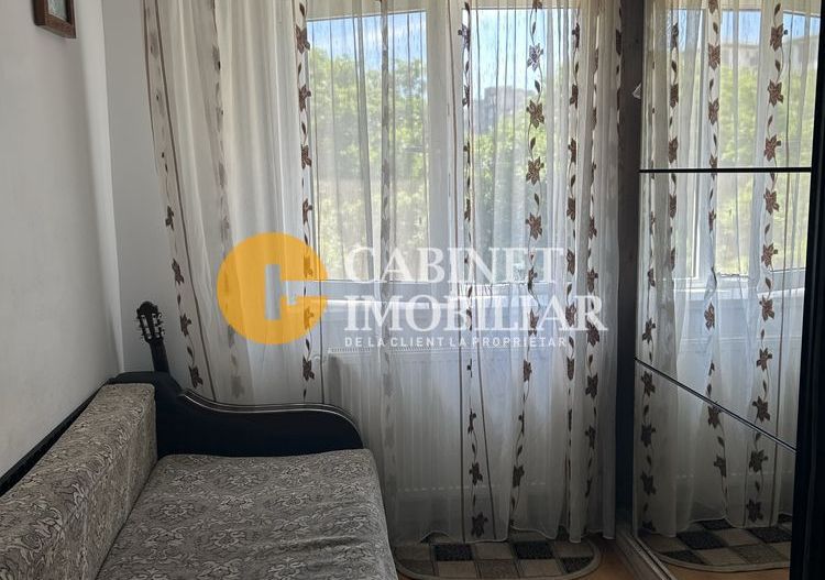 APARTAMENT 3 CAMERE SEMIDECOMANDAT - PACURARI - Poză 2