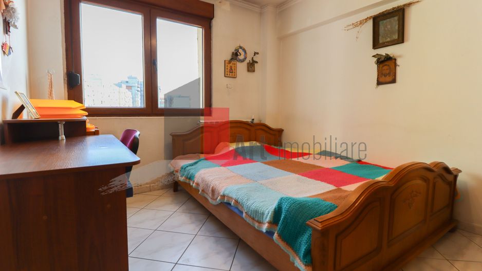 Apartamentul "SUPERMETO", BLOC STRADAL, REABILITAT - Poză 6