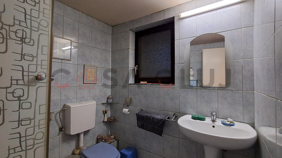 Casă calcan, Curte,  grădină, Iris!! - Poză 8