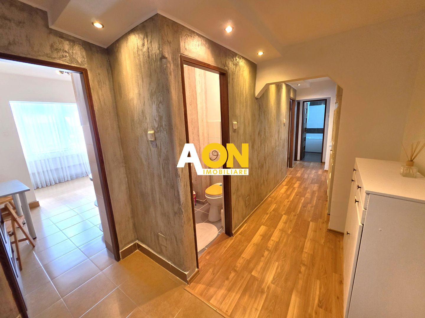 Apartament 3 camere, etaj 2, mobilat, utilat, zona Tolstoi Cetate - Poză 3