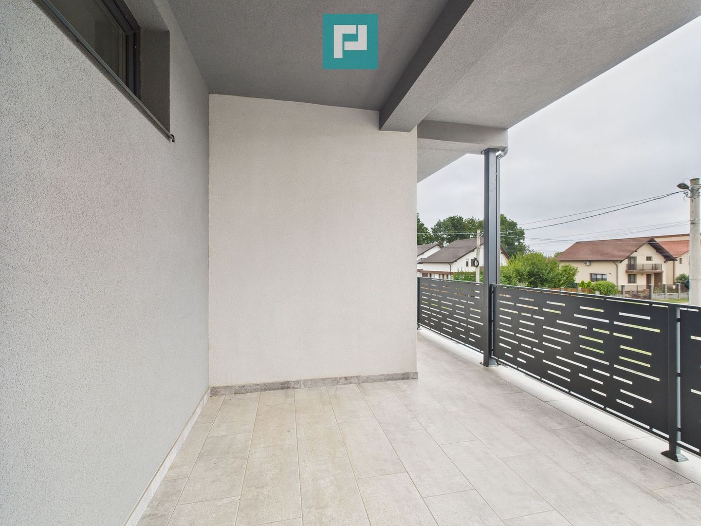 Apartament cu 2 camere, terasă generoasă – Moșnița - Poză 20