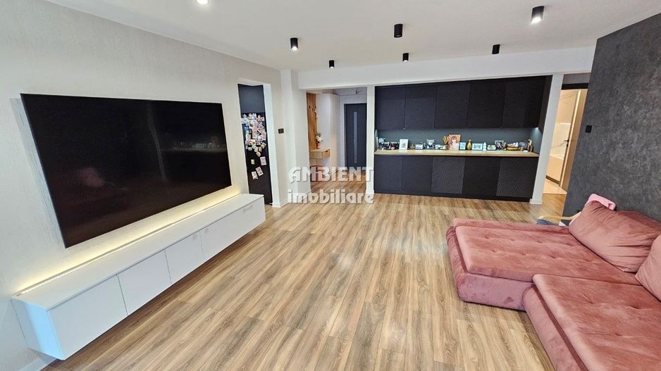 CLADIRE COMERCIALA tip BLOC apartamente D+P+2E, Belvedere COPOU - Poză 14