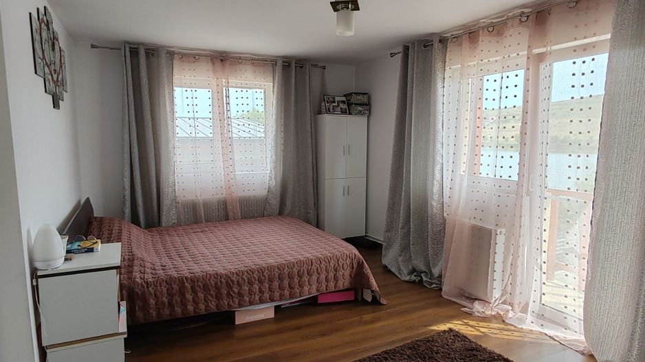 De vanzare! Casa in Campenesti, langa lac - Poză 12