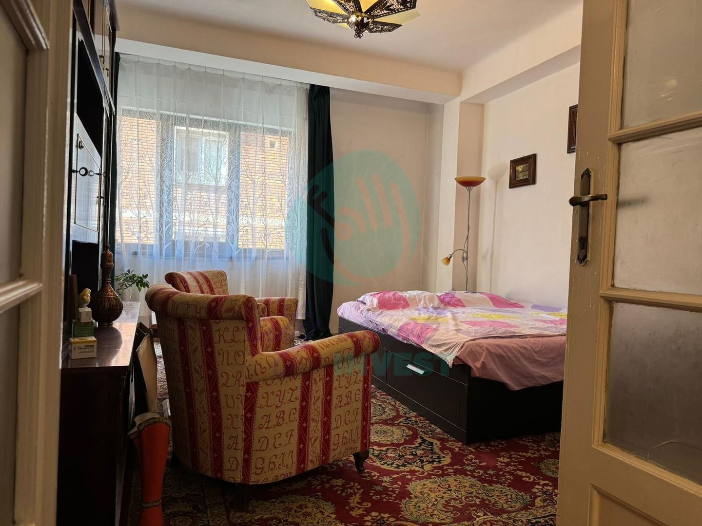Apartament spatios cu 4 camere - Poză 5
