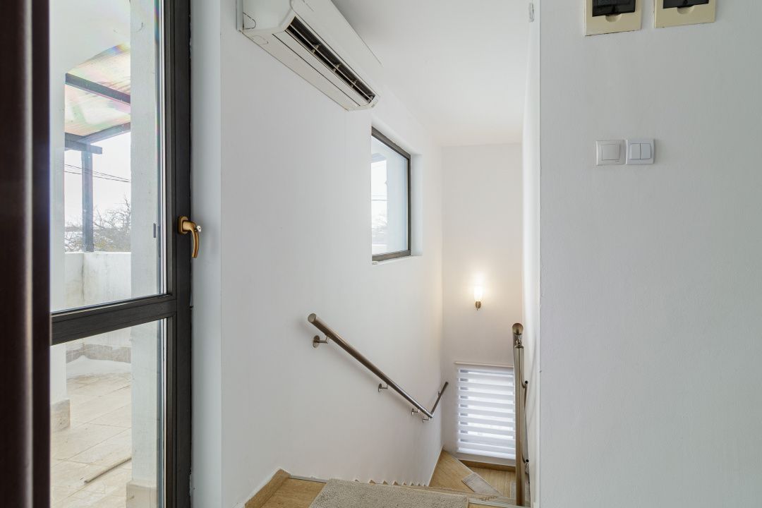 Casa Corbeanca - Curte si liniste - Poză 15
