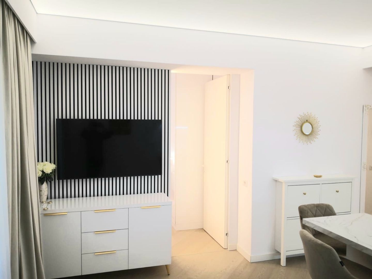 PRIMA INCHIRIERE APARTAMENT DOUA CAMERE SUPERB CORTINA NORTH - Poză 5