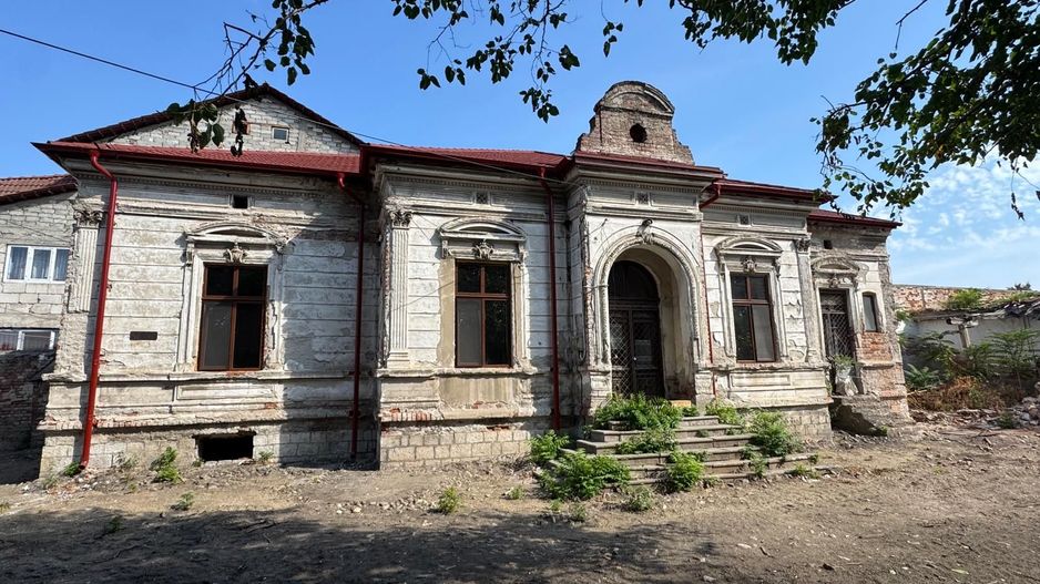 vand Casa zona Biserica Noua cu teren 600 mp - Poză 1