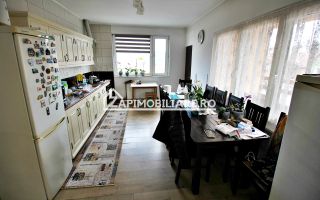 Casa 4 camere+spatiu comercial 420mp.6 bai,720mp teren - Poză 8