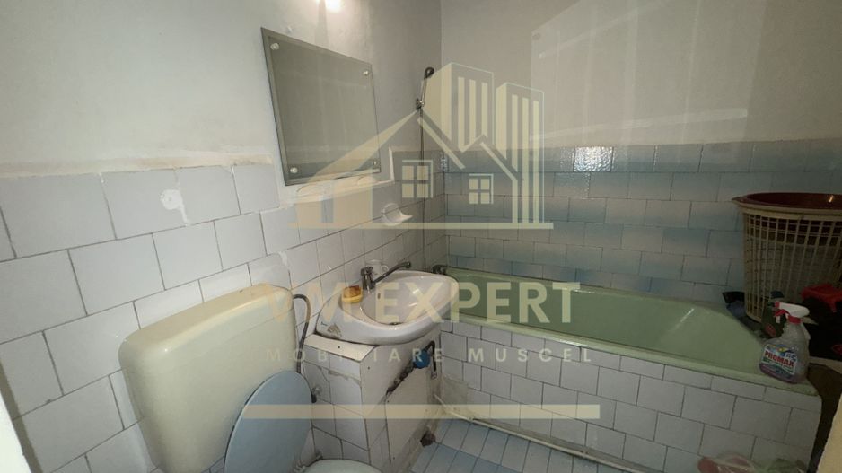 APARTAMENT 2 CAMERE ETAJ 4  VISOI CAMPULUNG ZONA MOL - Poză 6