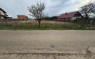 Teren intravilan 1.000 mp în Miroslava, sat Ciurbești, cu utilități și autorizație de construire - Poză 1