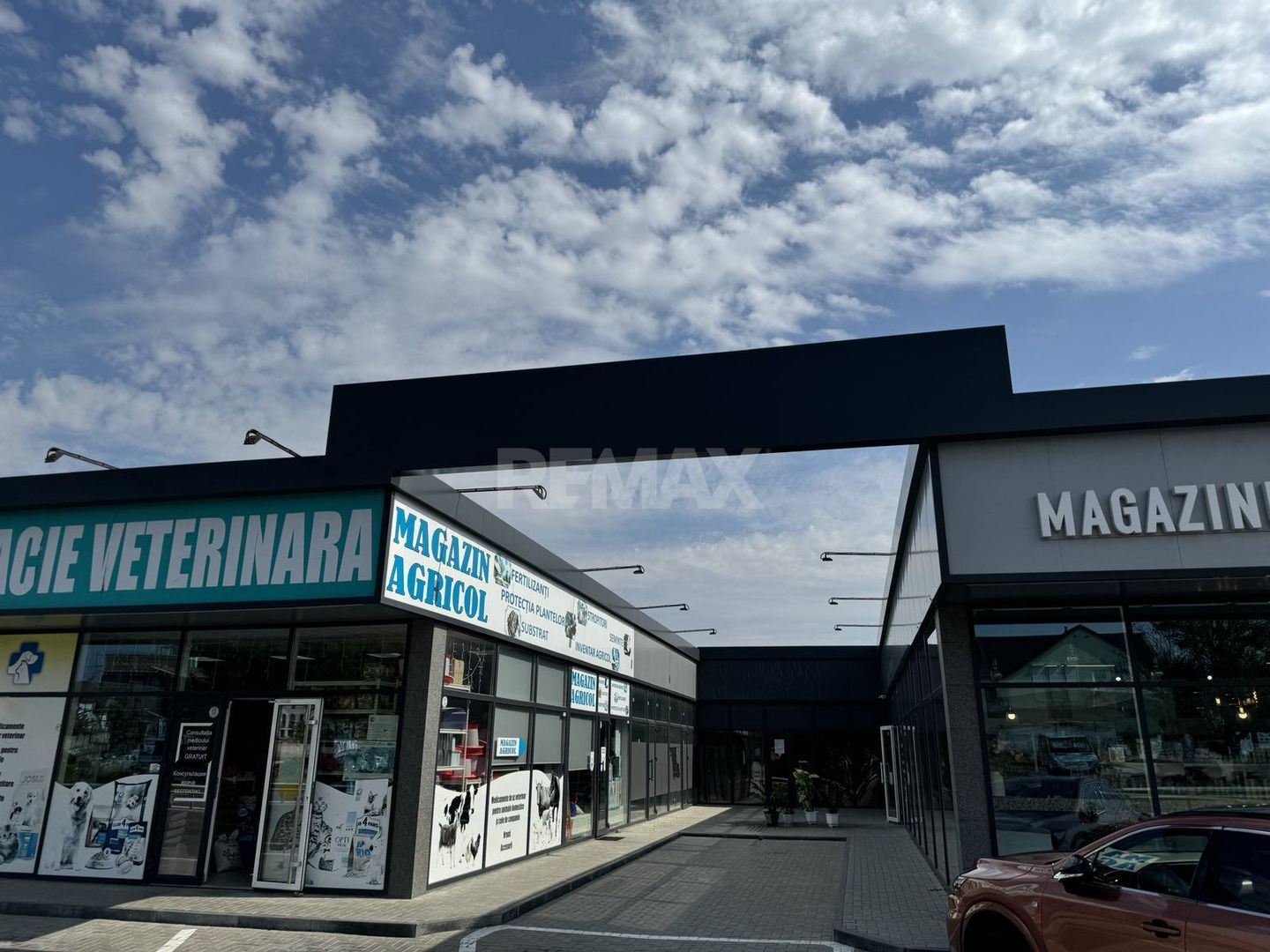 Spațiu comercial open space de închiriat — Traseul R6 Chișinău–Orhei - Poză 1