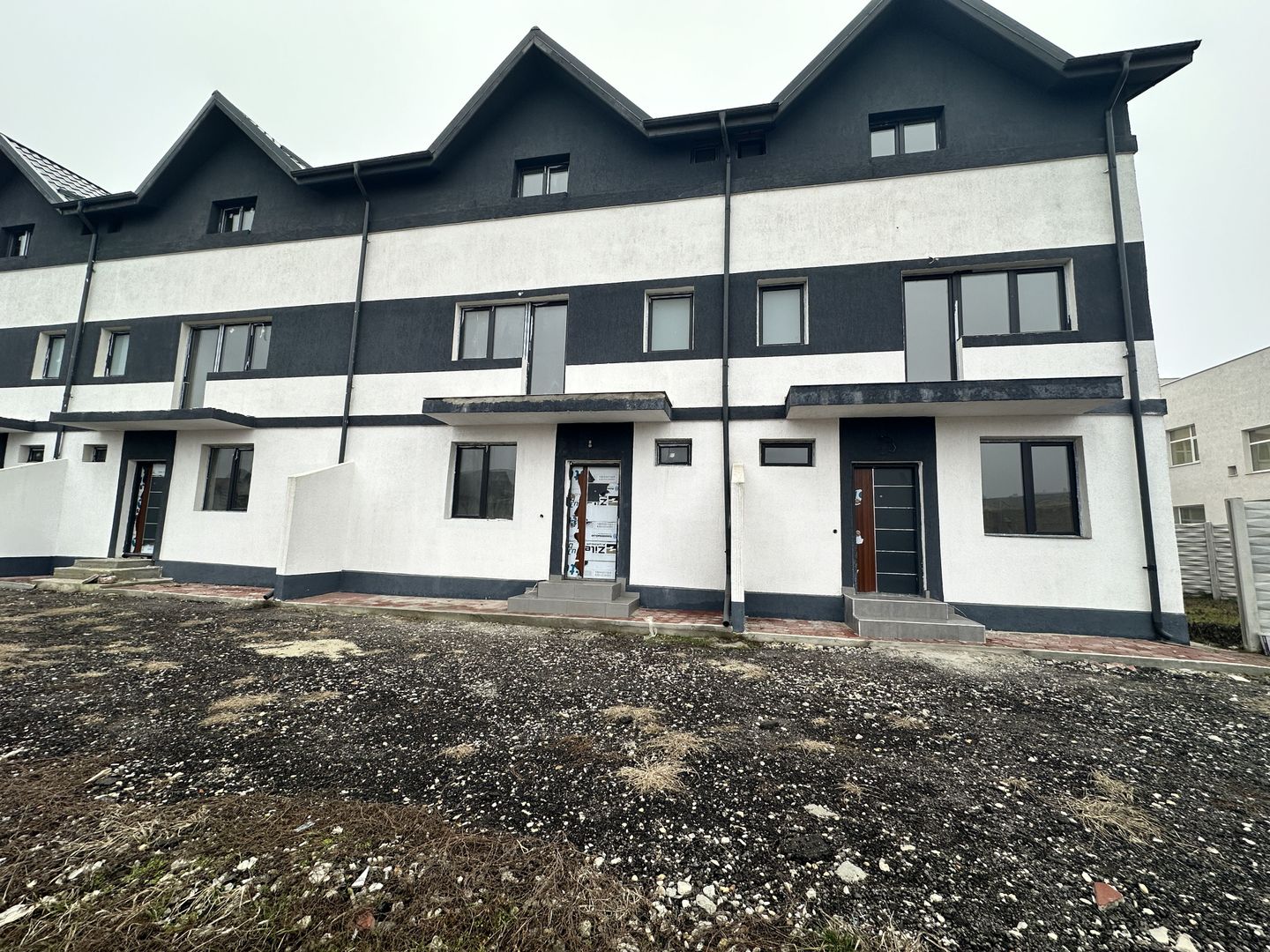 CASA INSIRUITA 5 CAMERE - BRAGADIRU, TOATE UTILITATILE, COMISION 0% - Poză 1