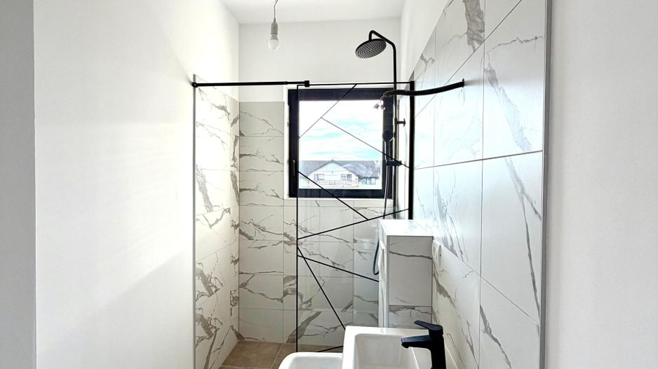 Duplex modern - 5 camere - toate utilitatile - Sacalaz - Poză 12