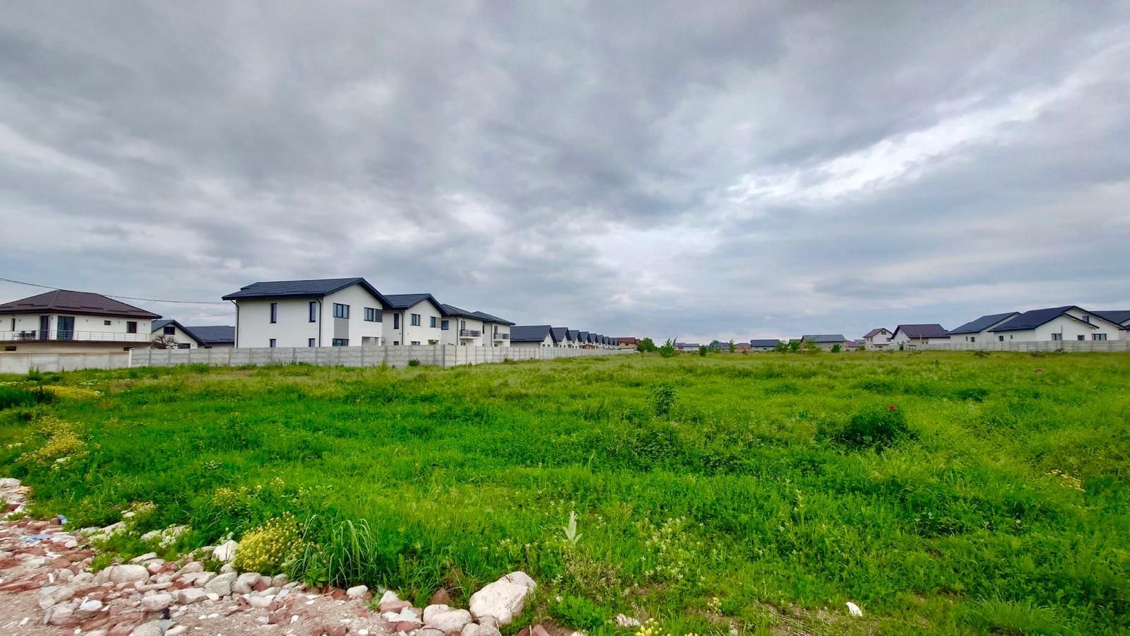 Teren intravilan superb pentru dezvoltare imobiliara Pantelimon - Poză 2